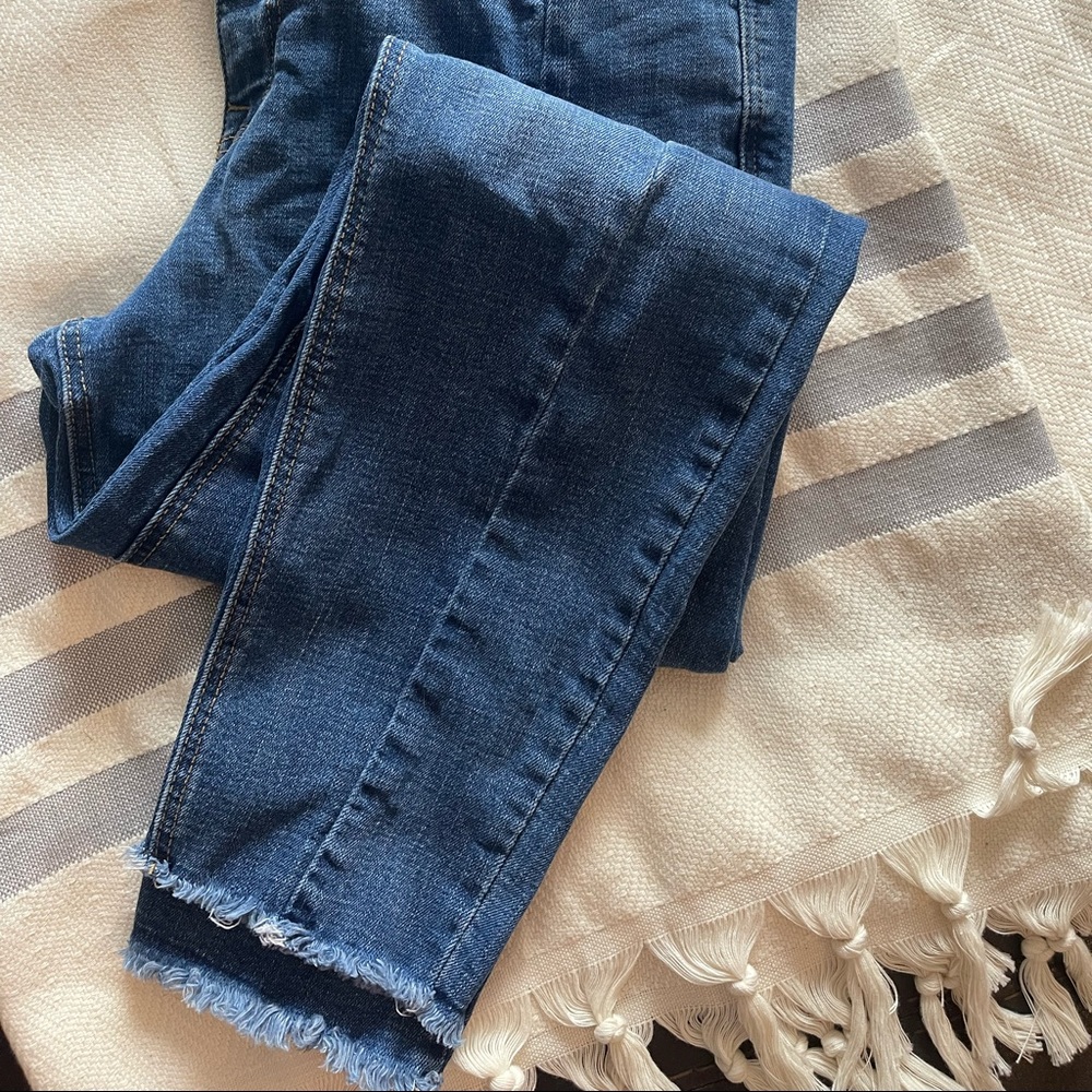 Like New! Mid-Rise Rockstar Super Skinny Denim Jeans for Women, Size 12